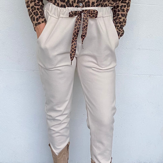 Pantalon Blanc à ceinture Léopard