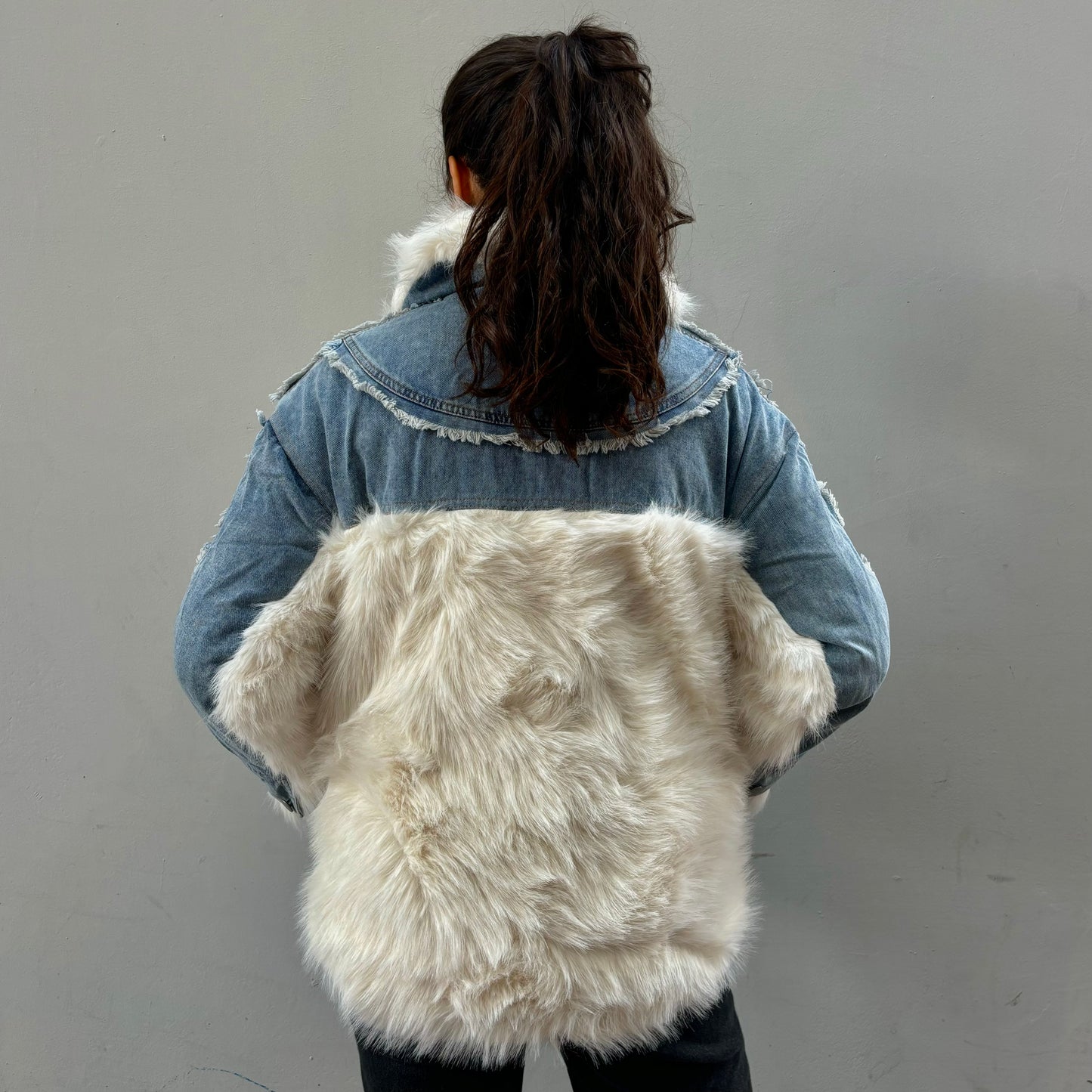 Jacke aus Denim und Kunstpelz